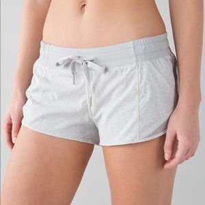 Lululemon Hotty Hot Short